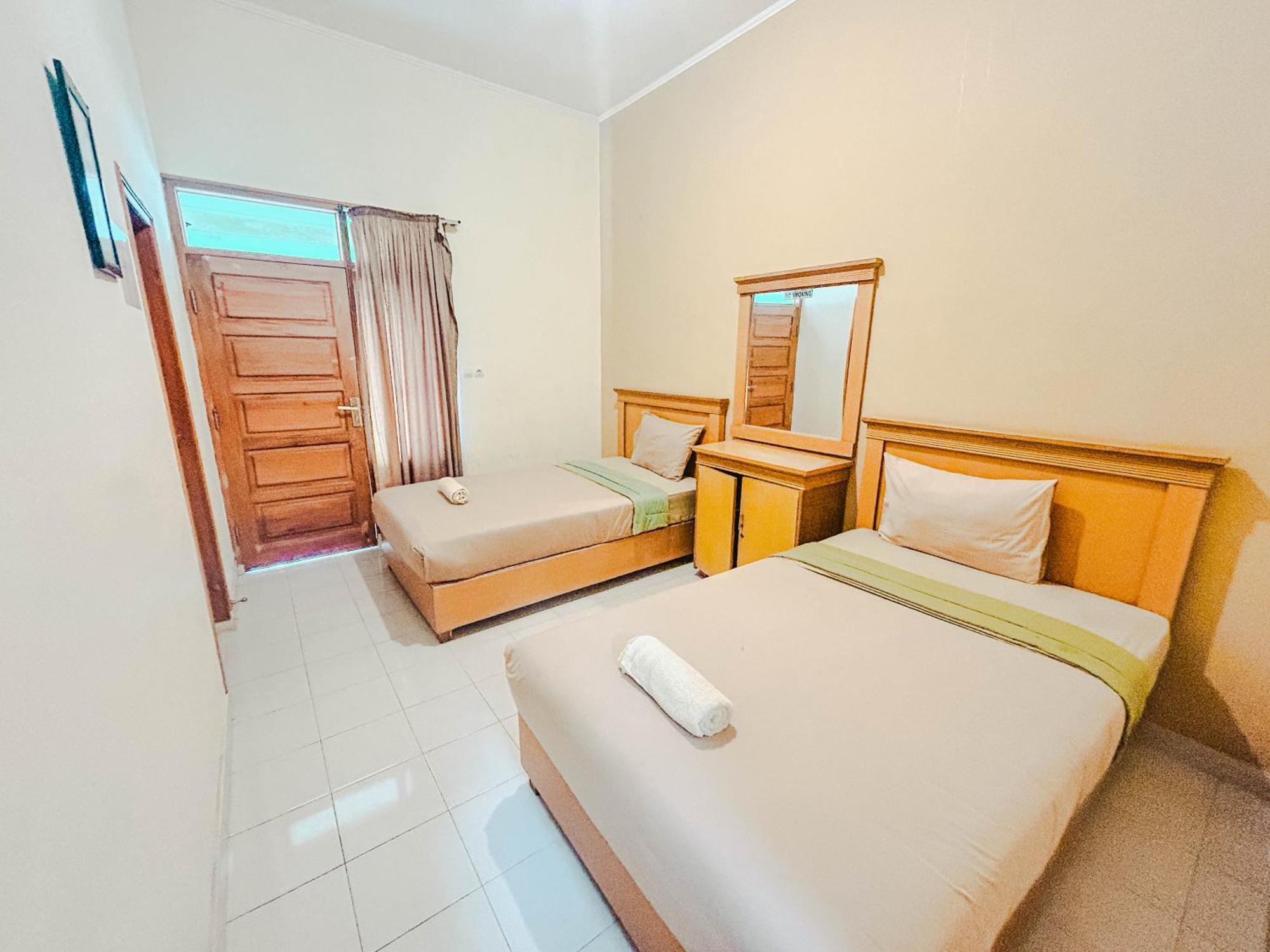 Lembah Rinjani Villa & Resto Syariah By Ecommerceloka Сембалун Лаванг Экстерьер фото